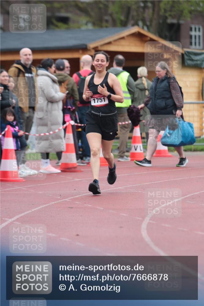 13.04.2025 - Hammer Lauf A. Gomolzig http://msf.ph/oto/7666878 13.04.2025 12:48:25 Ziel 1751 meine-sportfotos.de