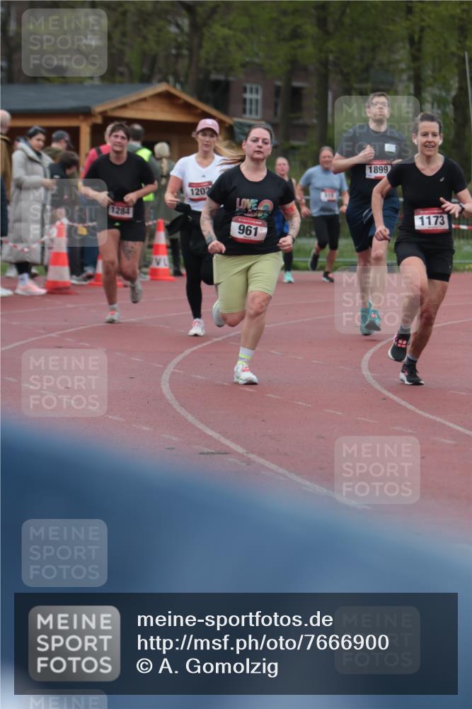 13.04.2025 - Hammer Lauf A. Gomolzig http://msf.ph/oto/7666900 13.04.2025 12:48:48 Ziel 147, 154, 515, 961, 1173, 1202, 1284, 1844, 1876, 1899 meine-sportfotos.de