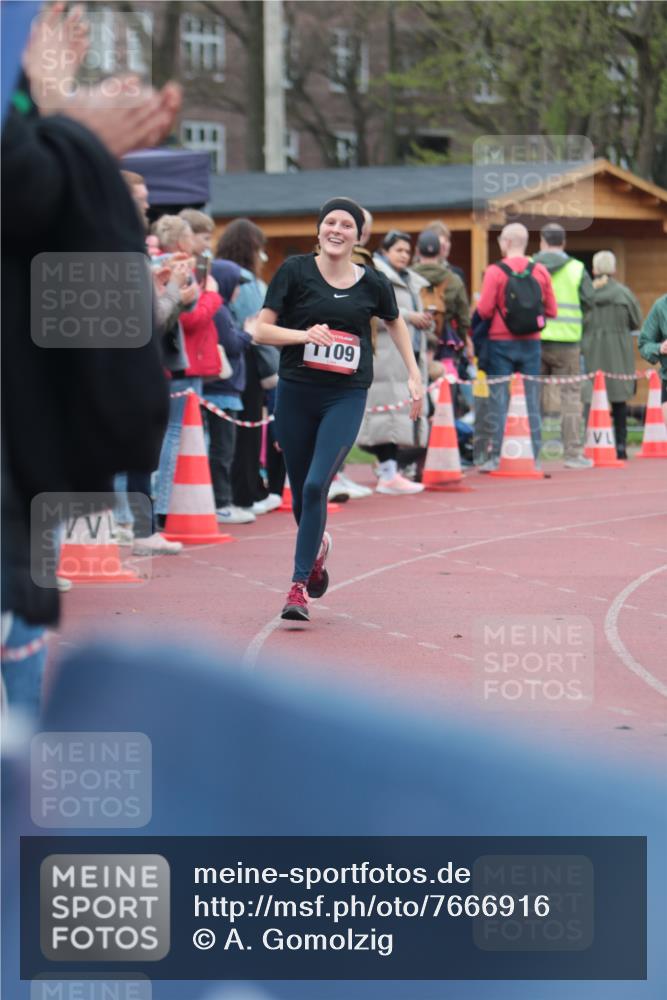 13.04.2025 - Hammer Lauf A. Gomolzig http://msf.ph/oto/7666916 13.04.2025 12:49:04 Ziel 227, 1109, 1880, 1951 meine-sportfotos.de