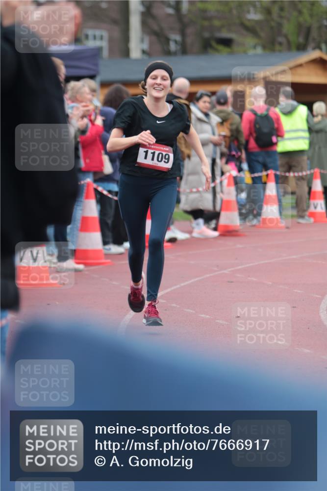 13.04.2025 - Hammer Lauf A. Gomolzig http://msf.ph/oto/7666917 13.04.2025 12:49:04 Ziel 227, 1109, 1880, 1951 meine-sportfotos.de