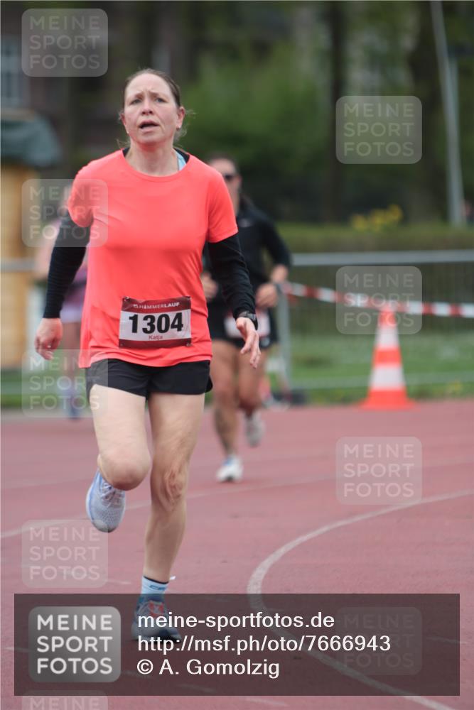 13.04.2025 - Hammer Lauf A. Gomolzig http://msf.ph/oto/7666943 13.04.2025 12:49:37 Ziel 193, 454, 1304, 1702 meine-sportfotos.de