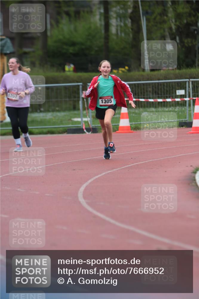 13.04.2025 - Hammer Lauf A. Gomolzig http://msf.ph/oto/7666952 13.04.2025 12:49:54 Ziel 998, 1305, 1707 meine-sportfotos.de