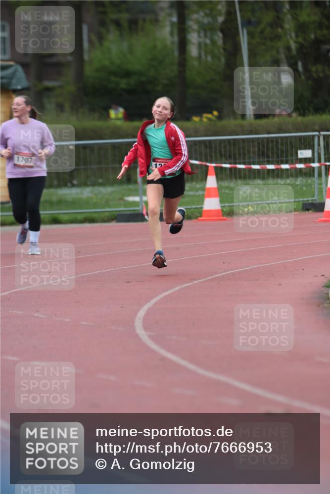 13.04.2025 - Hammer Lauf A. Gomolzig http://msf.ph/oto/7666953 13.04.2025 12:49:54 Ziel 998, 1305, 1707 meine-sportfotos.de