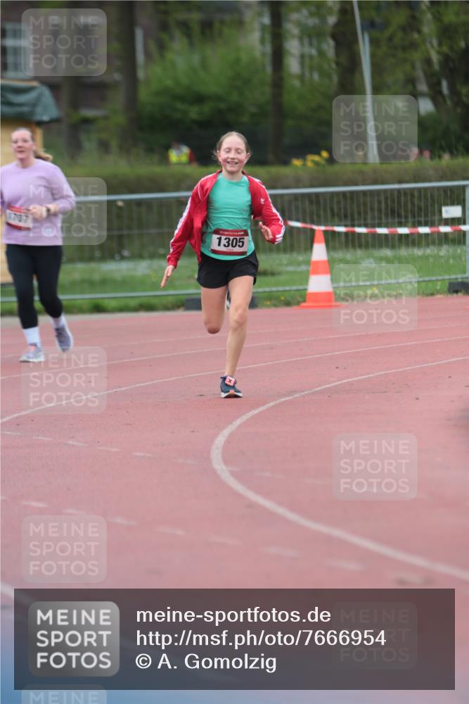 13.04.2025 - Hammer Lauf A. Gomolzig http://msf.ph/oto/7666954 13.04.2025 12:49:55 Ziel 998, 1305, 1707 meine-sportfotos.de