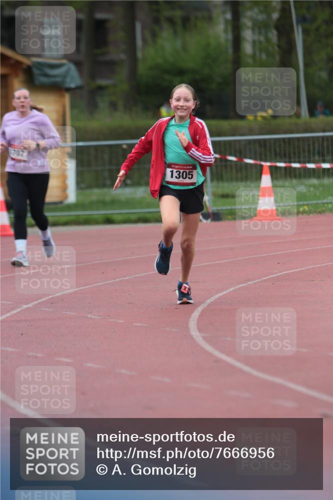 13.04.2025 - Hammer Lauf A. Gomolzig http://msf.ph/oto/7666956 13.04.2025 12:49:55 Ziel 998, 1305, 1707 meine-sportfotos.de