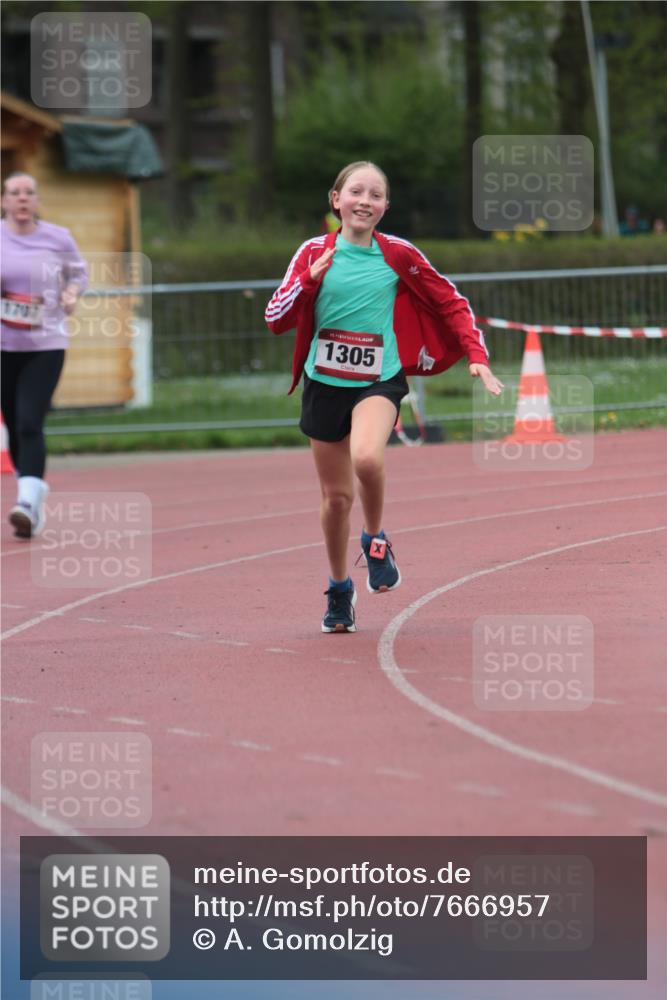 13.04.2025 - Hammer Lauf A. Gomolzig http://msf.ph/oto/7666957 13.04.2025 12:49:56 Ziel 998, 1305, 1707 meine-sportfotos.de