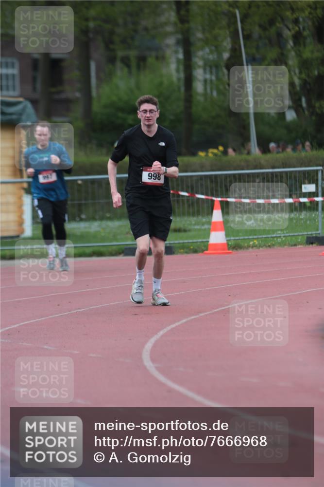 13.04.2025 - Hammer Lauf A. Gomolzig http://msf.ph/oto/7666968 13.04.2025 12:50:01 Ziel 997, 998, 1298, 1707 meine-sportfotos.de
