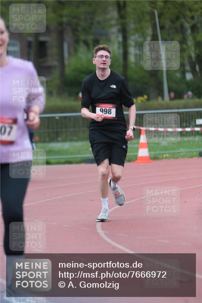 13.04.2025 - Hammer Lauf A. Gomolzig http://msf.ph/oto/7666972 13.04.2025 12:50:02 Ziel 997, 998, 1298, 1707 meine-sportfotos.de