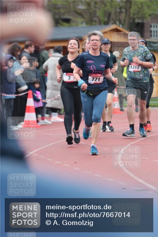 13.04.2025 - Hammer Lauf A. Gomolzig http://msf.ph/oto/7667014 13.04.2025 12:50:35 Ziel 3, 688, 712, 771, 1000, 1289, 1312 meine-sportfotos.de