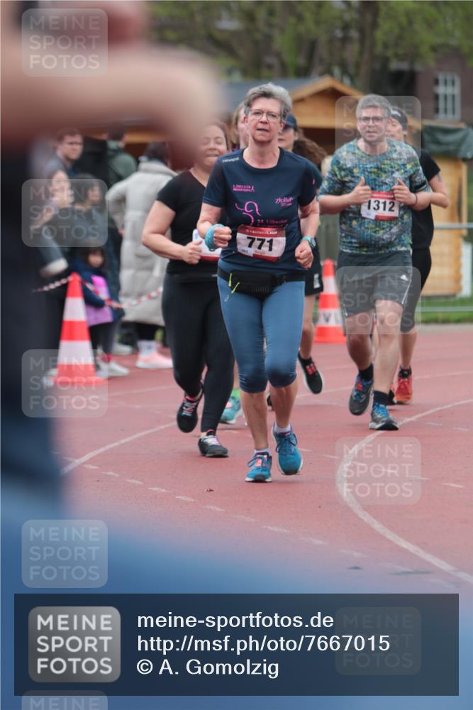 13.04.2025 - Hammer Lauf A. Gomolzig http://msf.ph/oto/7667015 13.04.2025 12:50:35 Ziel 3, 688, 712, 771, 1000, 1289, 1312 meine-sportfotos.de