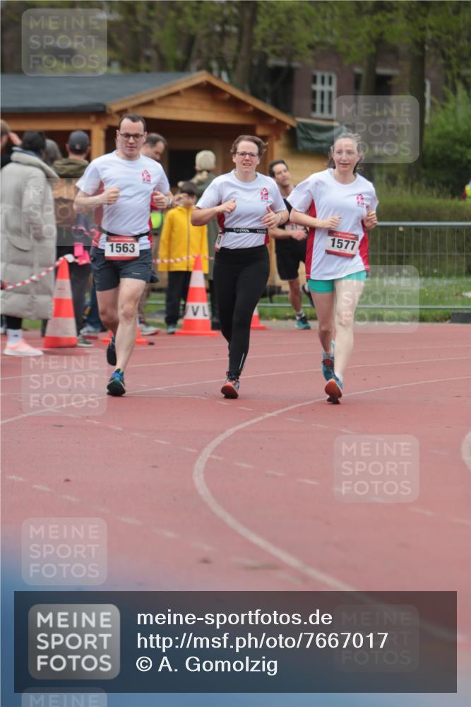 13.04.2025 - Hammer Lauf A. Gomolzig http://msf.ph/oto/7667017 13.04.2025 12:50:43 Ziel 21, 1563, 1577, 1610, 1921 meine-sportfotos.de