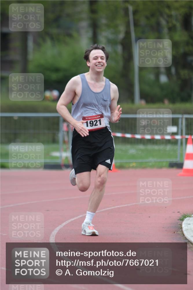 13.04.2025 - Hammer Lauf A. Gomolzig http://msf.ph/oto/7667021 13.04.2025 12:50:49 Ziel 1267, 1275, 1921 meine-sportfotos.de