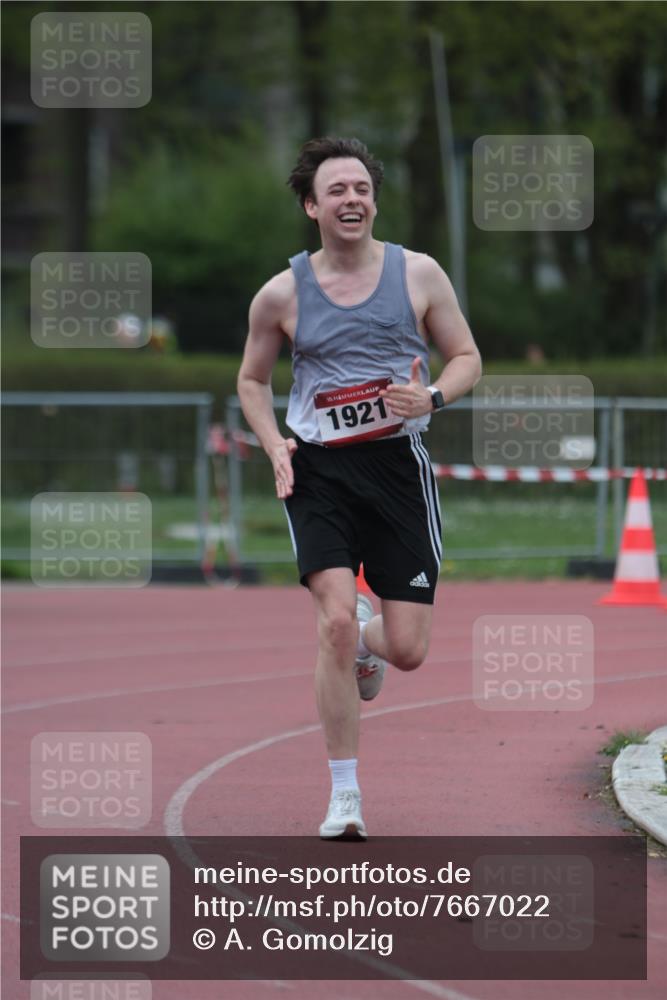13.04.2025 - Hammer Lauf A. Gomolzig http://msf.ph/oto/7667022 13.04.2025 12:50:49 Ziel 1267, 1275, 1921 meine-sportfotos.de