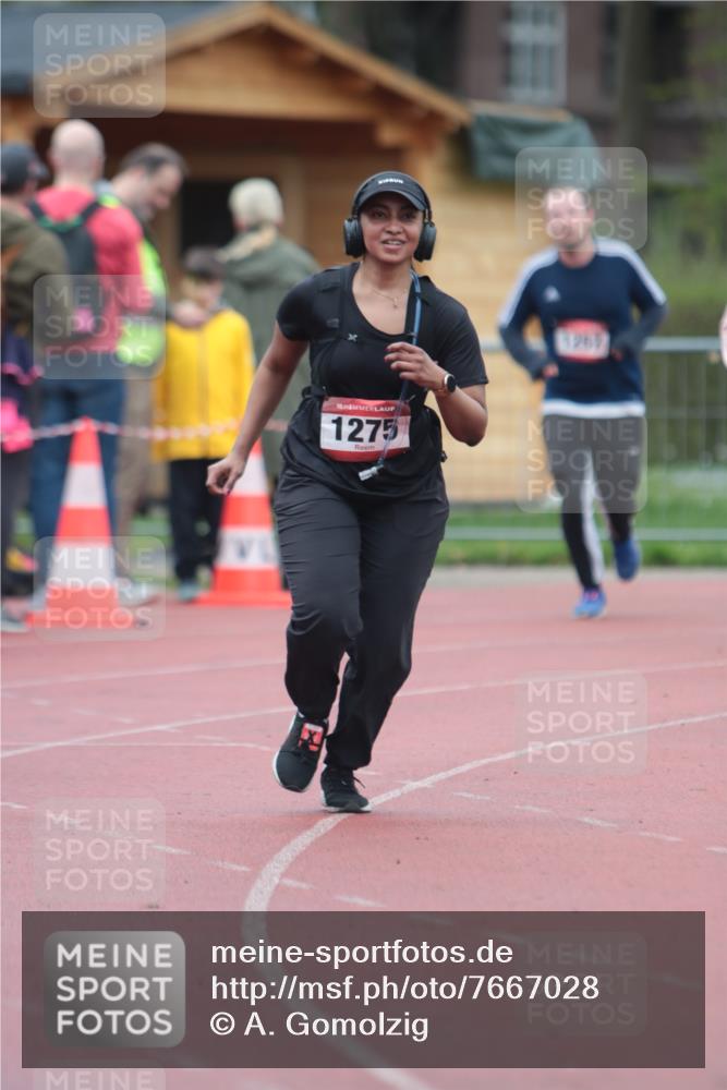13.04.2025 - Hammer Lauf A. Gomolzig http://msf.ph/oto/7667028 13.04.2025 12:50:55 Ziel 313, 1267, 1275 meine-sportfotos.de