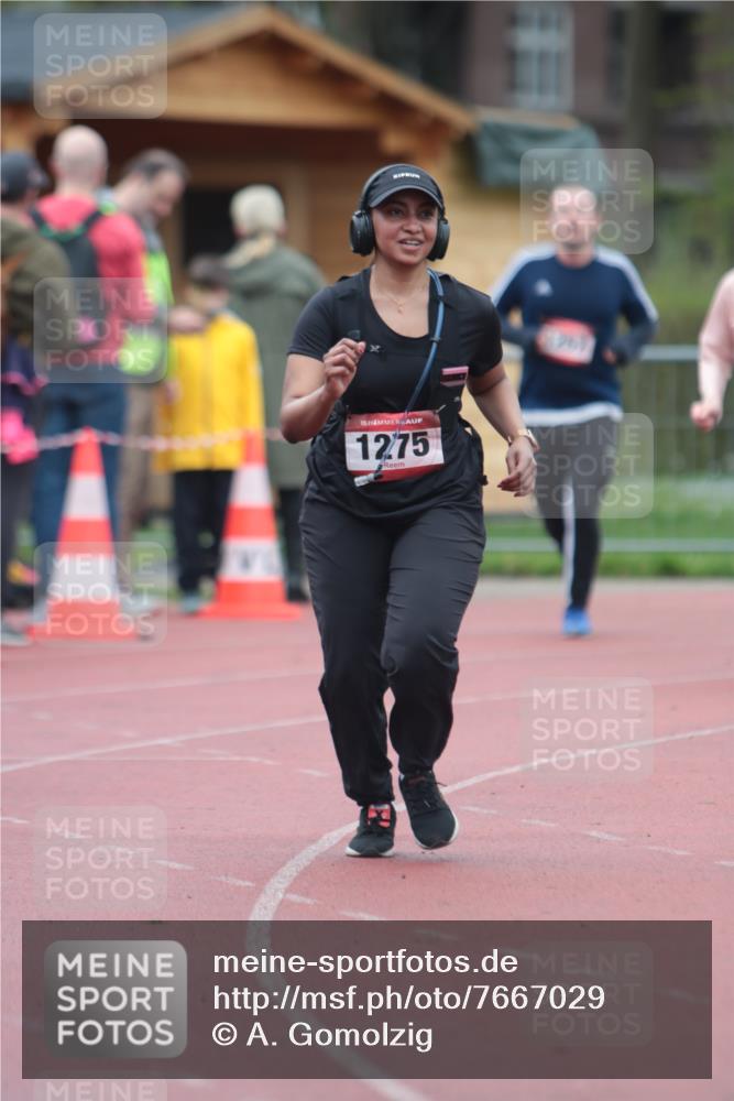 13.04.2025 - Hammer Lauf A. Gomolzig http://msf.ph/oto/7667029 13.04.2025 12:50:55 Ziel 313, 1267, 1275 meine-sportfotos.de