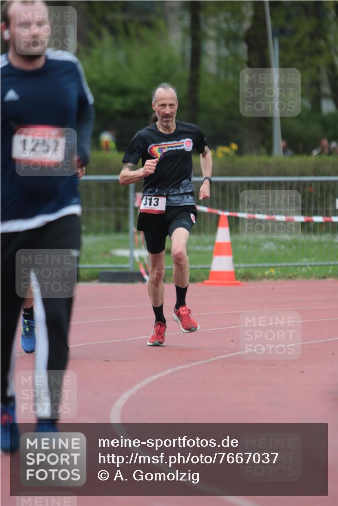 13.04.2025 - Hammer Lauf A. Gomolzig http://msf.ph/oto/7667037 13.04.2025 12:51:02 Ziel 234, 313, 1257, 1589 meine-sportfotos.de