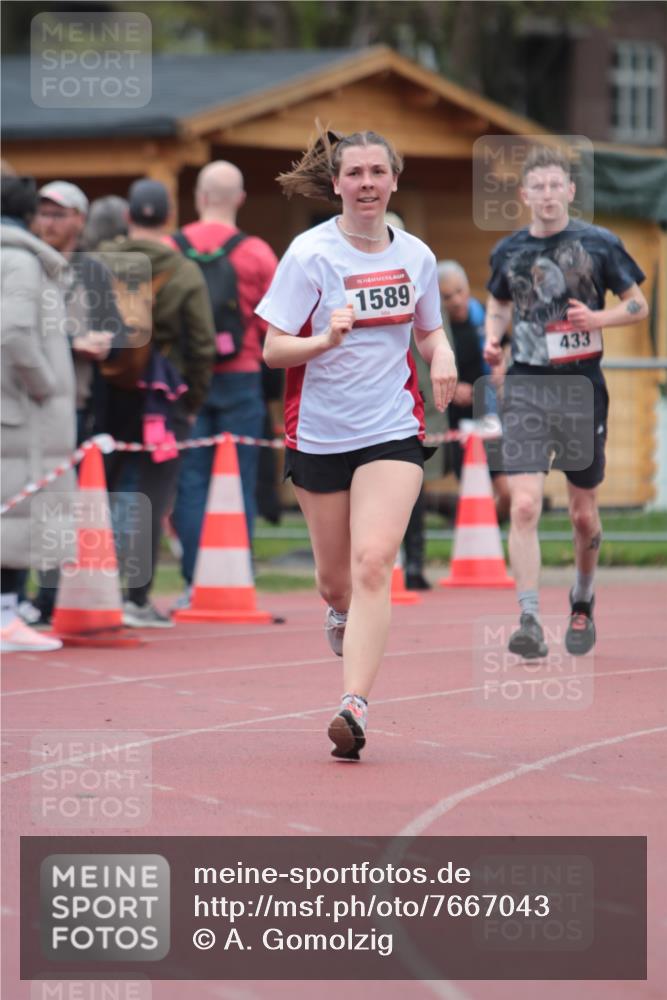 13.04.2025 - Hammer Lauf A. Gomolzig http://msf.ph/oto/7667043 13.04.2025 12:51:06 Ziel 234, 433, 1257, 1589 meine-sportfotos.de