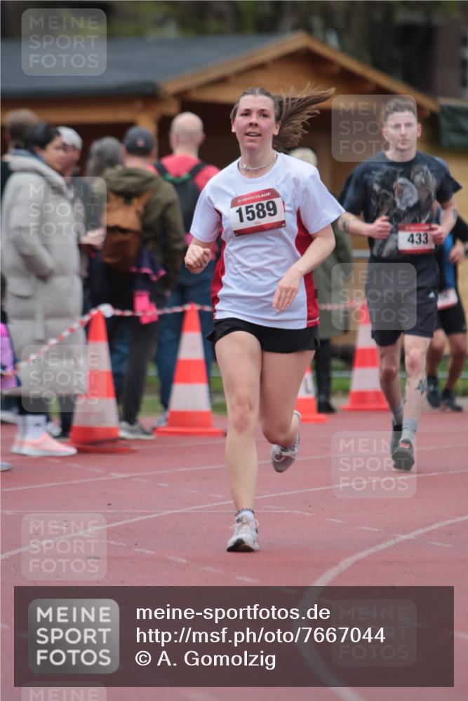 13.04.2025 - Hammer Lauf A. Gomolzig http://msf.ph/oto/7667044 13.04.2025 12:51:07 Ziel 234, 306, 433, 1589 meine-sportfotos.de