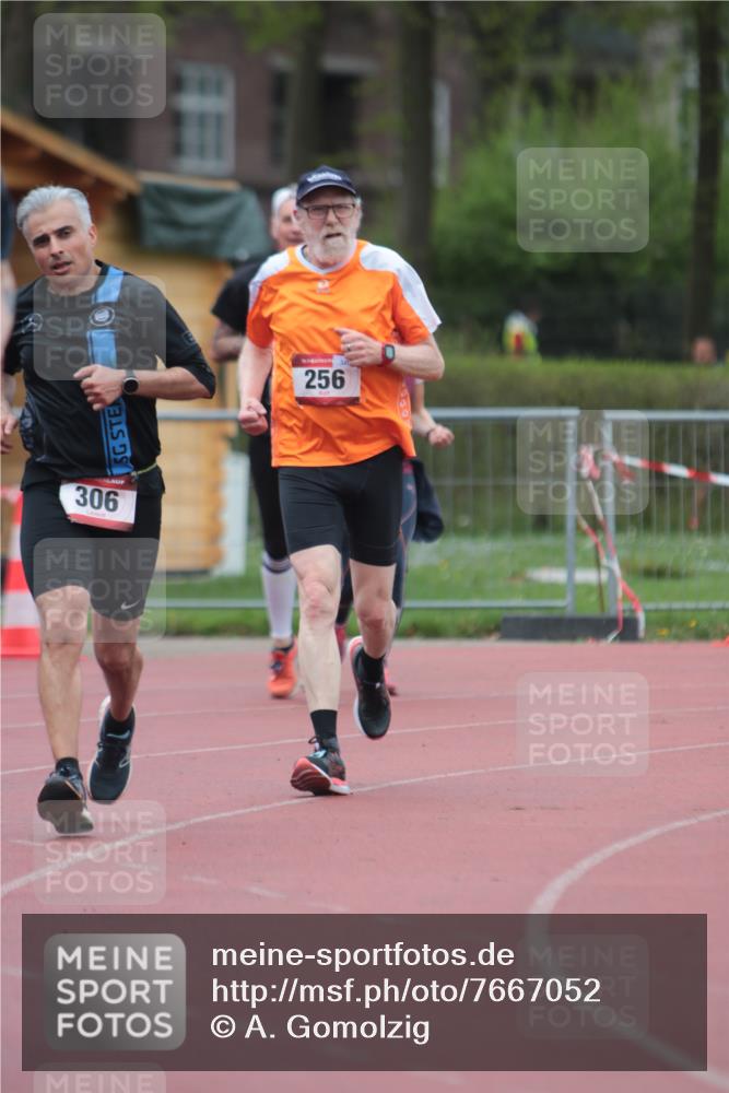 13.04.2025 - Hammer Lauf A. Gomolzig http://msf.ph/oto/7667052 13.04.2025 12:51:12 Ziel 256, 306, 433, 1917 meine-sportfotos.de