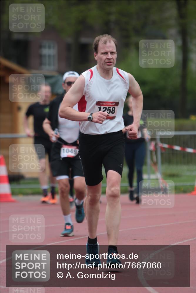 13.04.2025 - Hammer Lauf A. Gomolzig http://msf.ph/oto/7667060 13.04.2025 12:51:29 Ziel 1049, 1258 meine-sportfotos.de