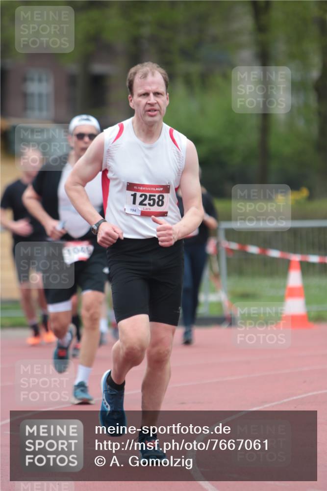13.04.2025 - Hammer Lauf A. Gomolzig http://msf.ph/oto/7667061 13.04.2025 12:51:29 Ziel 1049, 1258 meine-sportfotos.de