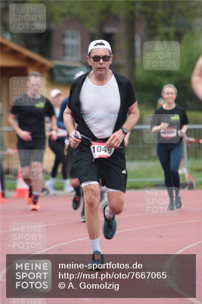 13.04.2025 - Hammer Lauf A. Gomolzig http://msf.ph/oto/7667065 13.04.2025 12:51:31 Ziel 1049, 1258, 1280 meine-sportfotos.de