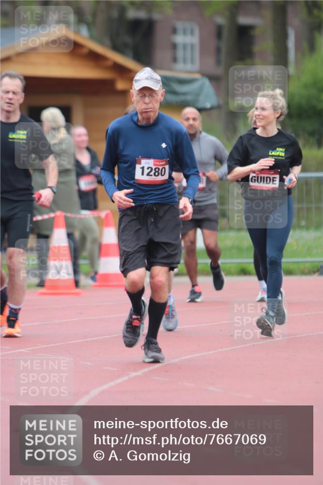 13.04.2025 - Hammer Lauf A. Gomolzig http://msf.ph/oto/7667069 13.04.2025 12:51:34 Ziel 109, 980, 1049, 1117, 1118, 1280, 1560 meine-sportfotos.de