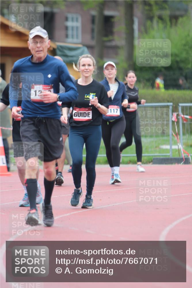 13.04.2025 - Hammer Lauf A. Gomolzig http://msf.ph/oto/7667071 13.04.2025 12:51:34 Ziel 109, 980, 1049, 1117, 1118, 1280, 1560 meine-sportfotos.de