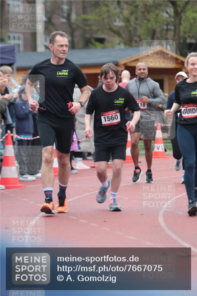 13.04.2025 - Hammer Lauf A. Gomolzig http://msf.ph/oto/7667075 13.04.2025 12:51:37 Ziel 109, 980, 1040, 1117, 1118, 1280, 1560, 1862 meine-sportfotos.de