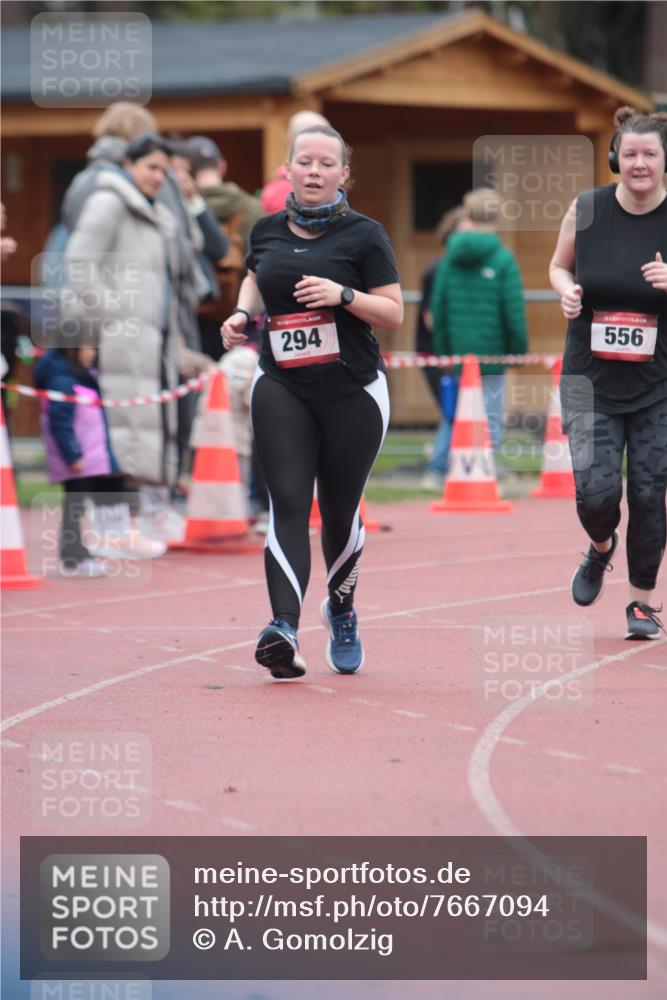 13.04.2025 - Hammer Lauf A. Gomolzig http://msf.ph/oto/7667094 13.04.2025 12:51:57 Ziel 294, 556 meine-sportfotos.de