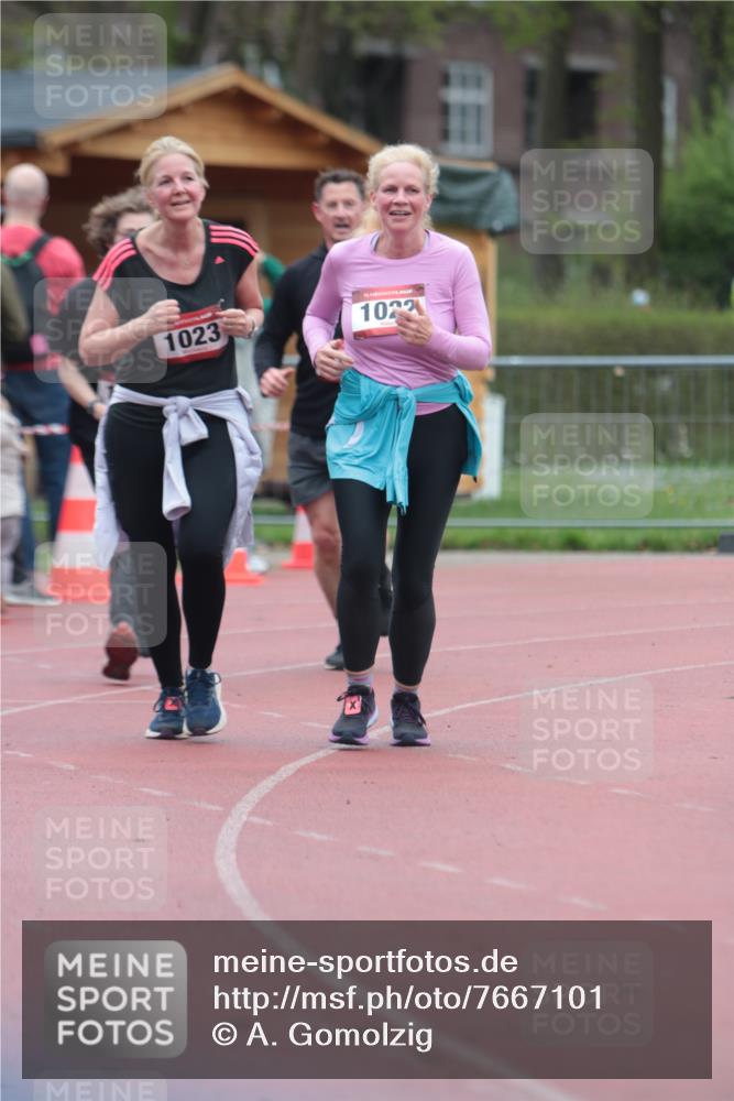 13.04.2025 - Hammer Lauf A. Gomolzig http://msf.ph/oto/7667101 13.04.2025 12:52:03 Ziel 294, 556, 1022, 1023, 1555 meine-sportfotos.de