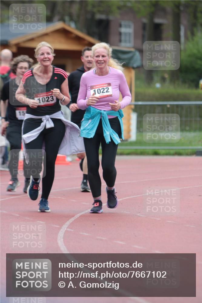 13.04.2025 - Hammer Lauf A. Gomolzig http://msf.ph/oto/7667102 13.04.2025 12:52:04 Ziel 1022, 1023, 1555 meine-sportfotos.de