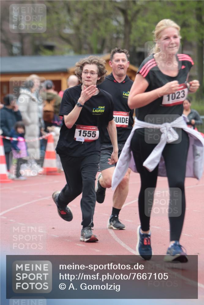 13.04.2025 - Hammer Lauf A. Gomolzig http://msf.ph/oto/7667105 13.04.2025 12:52:07 Ziel 1022, 1023, 1317, 1555 meine-sportfotos.de