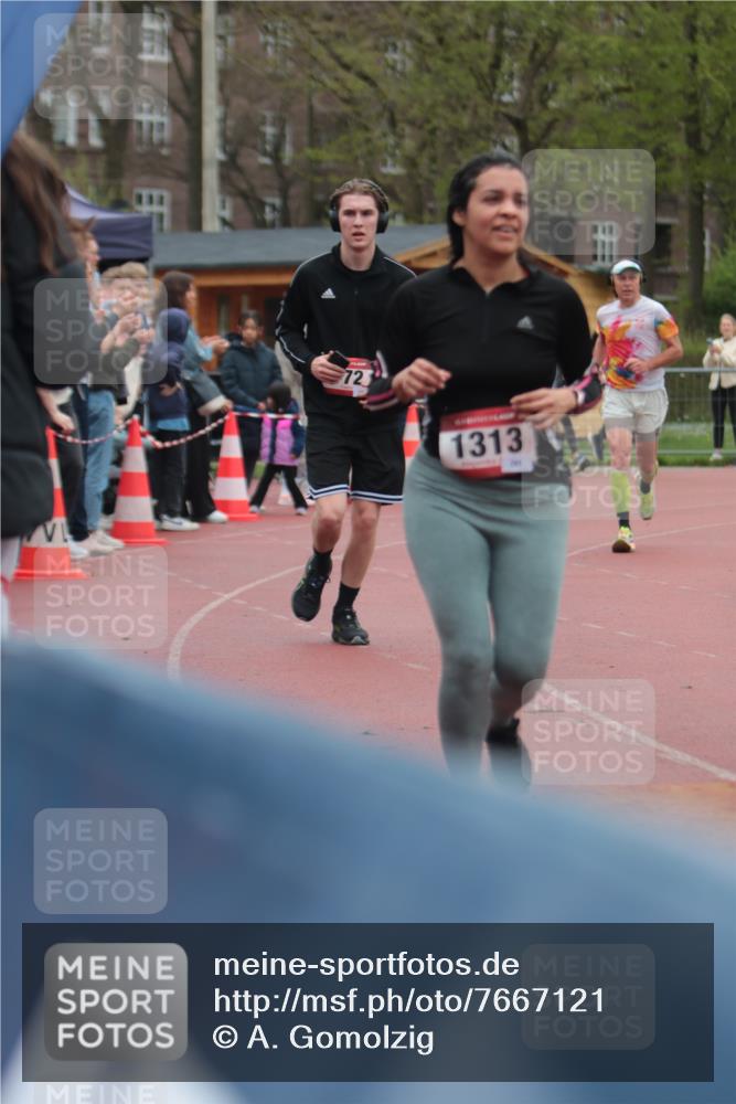 13.04.2025 - Hammer Lauf A. Gomolzig http://msf.ph/oto/7667121 13.04.2025 12:52:24 Ziel 172, 693, 704, 1313, 1341 meine-sportfotos.de