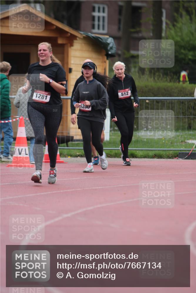 13.04.2025 - Hammer Lauf A. Gomolzig http://msf.ph/oto/7667134 13.04.2025 12:52:55 Ziel 572, 1281 meine-sportfotos.de