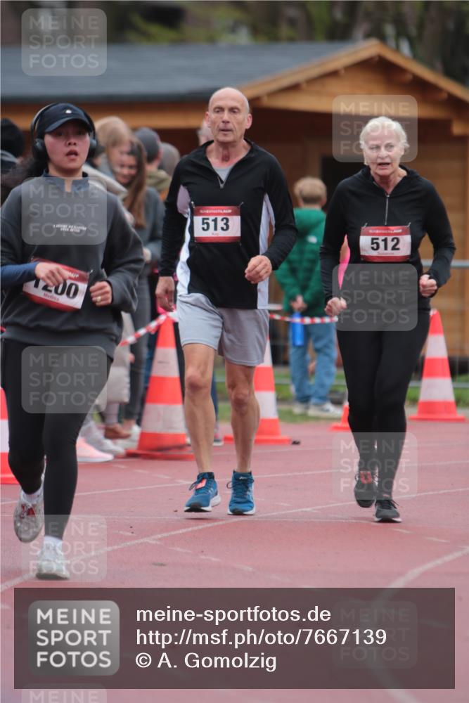 13.04.2025 - Hammer Lauf A. Gomolzig http://msf.ph/oto/7667139 13.04.2025 12:53:01 Ziel 512, 513, 572, 615, 986, 1002, 1200, 1281 meine-sportfotos.de