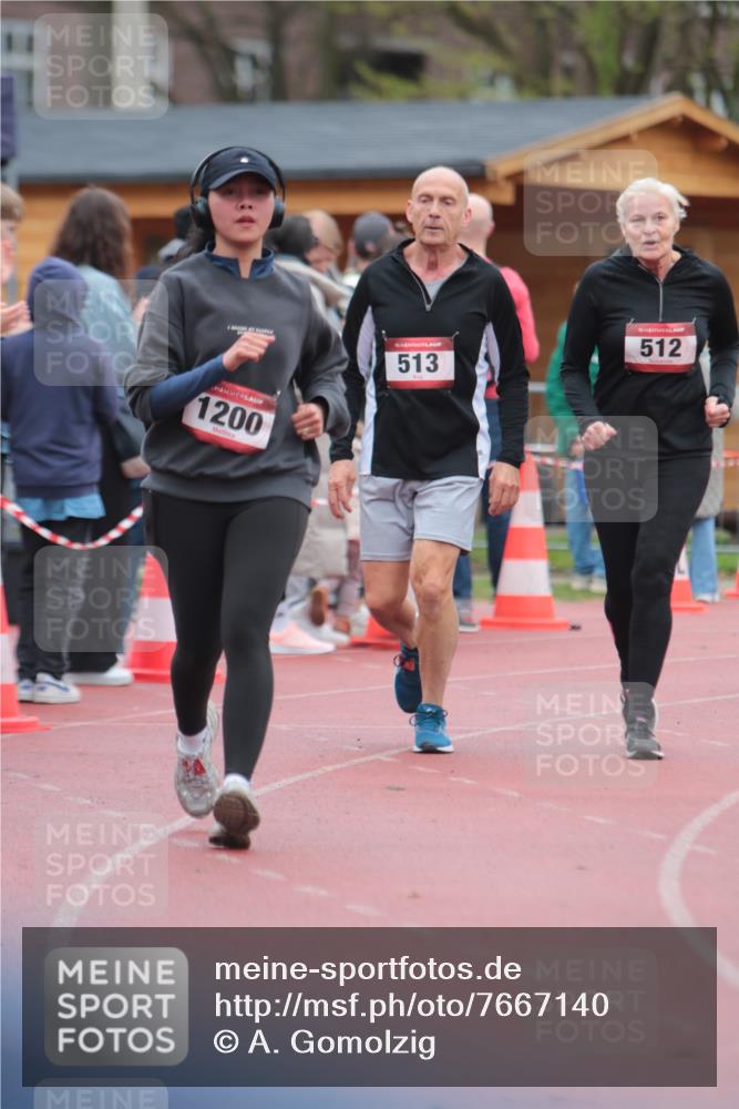 13.04.2025 - Hammer Lauf A. Gomolzig http://msf.ph/oto/7667140 13.04.2025 12:53:02 Ziel 512, 513, 572, 615, 986, 1002, 1200, 1281 meine-sportfotos.de
