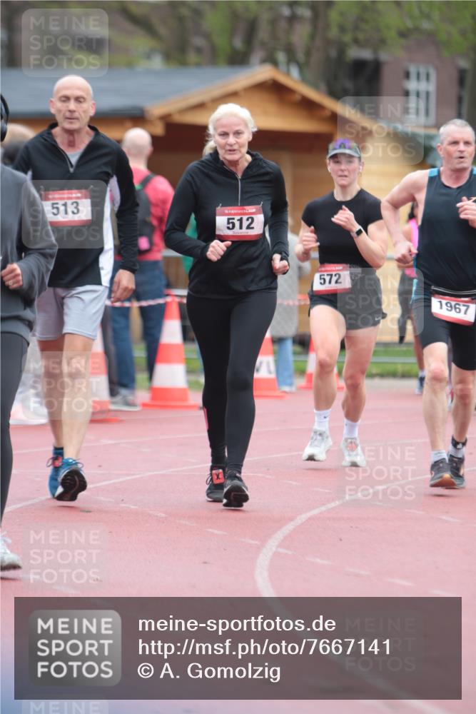 13.04.2025 - Hammer Lauf A. Gomolzig http://msf.ph/oto/7667141 13.04.2025 12:53:02 Ziel 512, 513, 572, 615, 986, 1002, 1200, 1281 meine-sportfotos.de