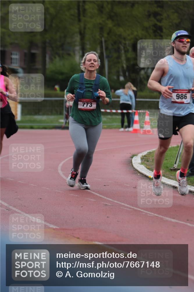13.04.2025 - Hammer Lauf A. Gomolzig http://msf.ph/oto/7667148 13.04.2025 12:53:11 Ziel 186, 601, 773, 986 meine-sportfotos.de