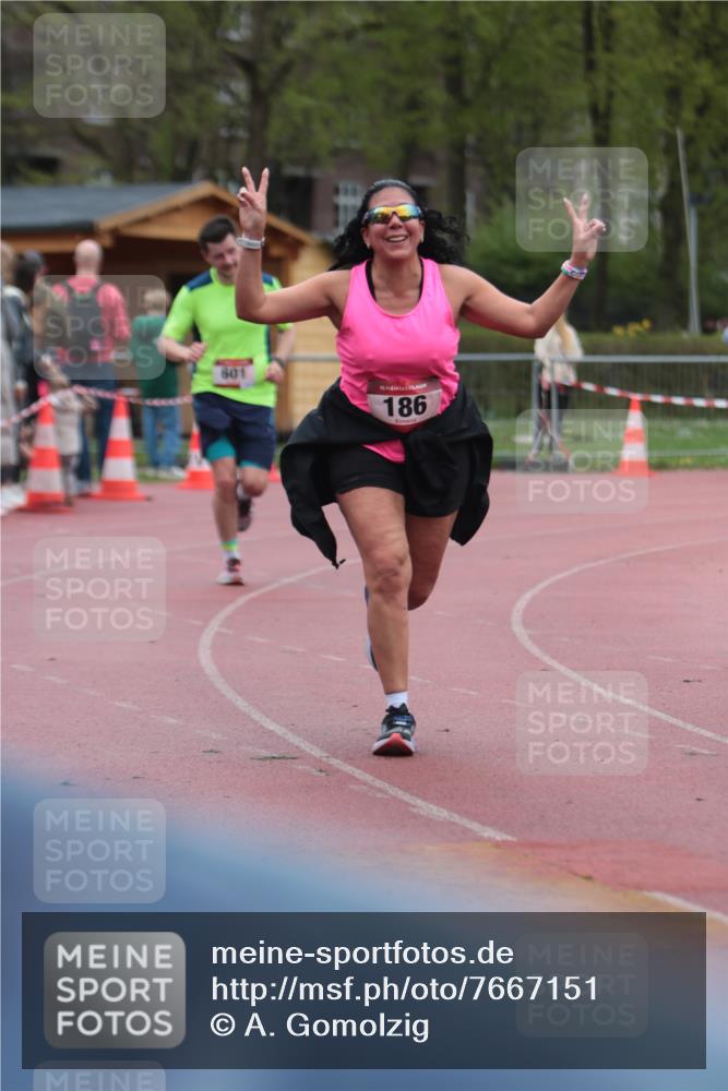 13.04.2025 - Hammer Lauf A. Gomolzig http://msf.ph/oto/7667151 13.04.2025 12:53:13 Ziel 186, 601, 773 meine-sportfotos.de