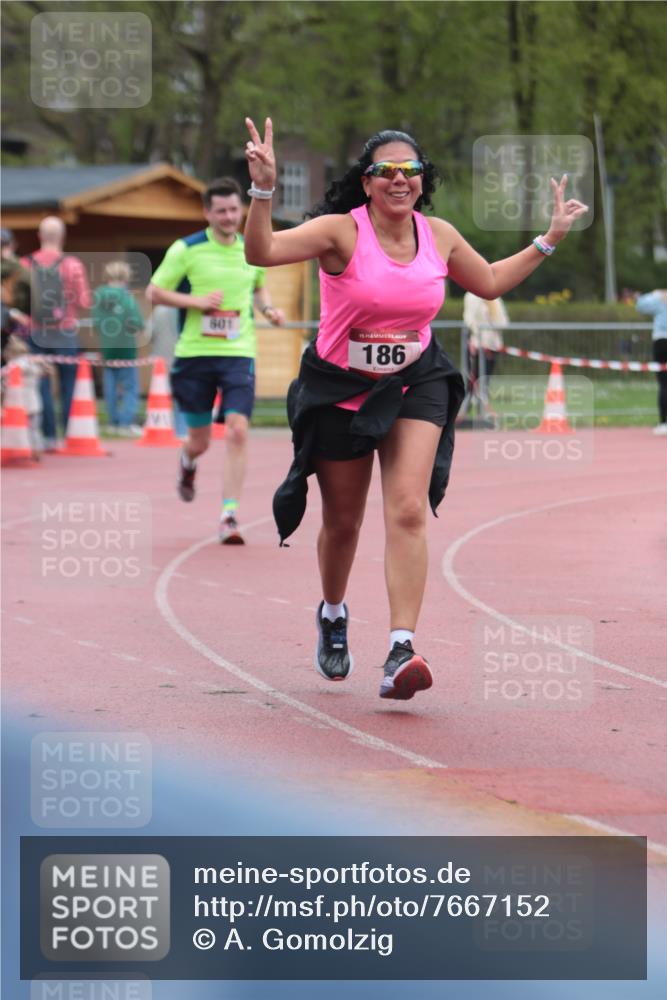 13.04.2025 - Hammer Lauf A. Gomolzig http://msf.ph/oto/7667152 13.04.2025 12:53:13 Ziel 186, 601, 773 meine-sportfotos.de