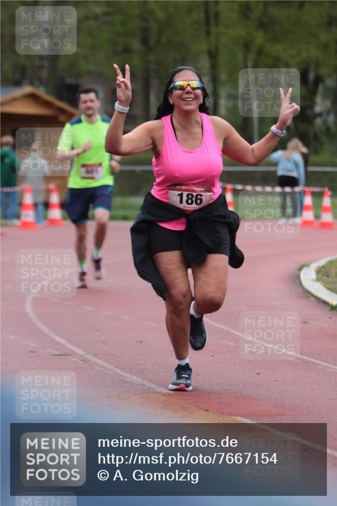 13.04.2025 - Hammer Lauf A. Gomolzig http://msf.ph/oto/7667154 13.04.2025 12:53:13 Ziel 186, 601, 773 meine-sportfotos.de