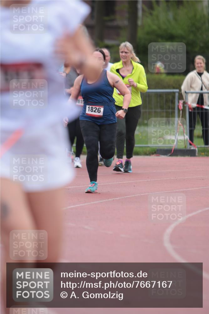 13.04.2025 - Hammer Lauf A. Gomolzig http://msf.ph/oto/7667167 13.04.2025 12:53:31 Ziel 553, 1064, 1776, 1826 meine-sportfotos.de