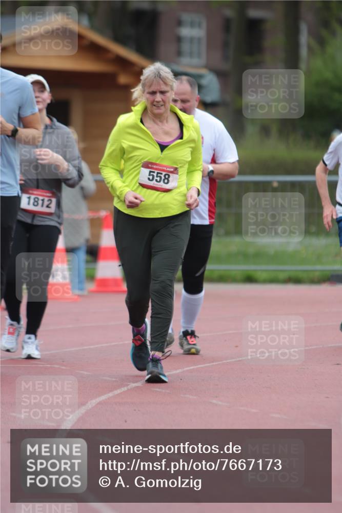 13.04.2025 - Hammer Lauf A. Gomolzig http://msf.ph/oto/7667173 13.04.2025 12:53:36 Ziel 153, 558, 1064, 1590, 1776, 1812 meine-sportfotos.de