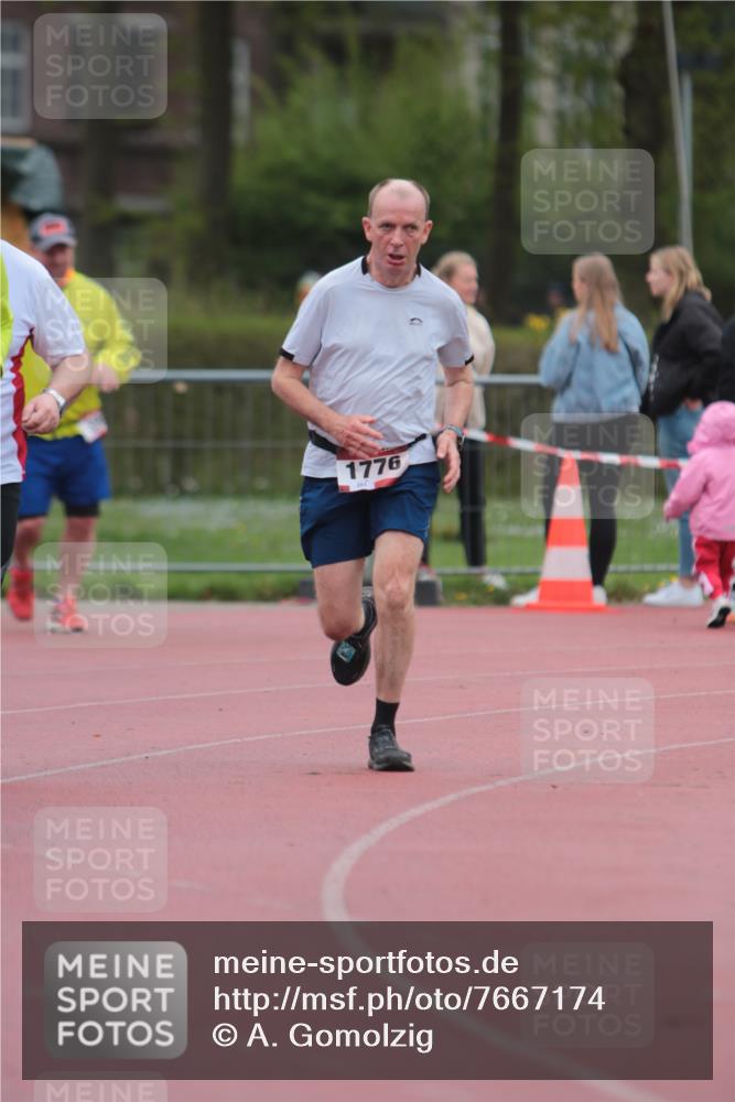 13.04.2025 - Hammer Lauf A. Gomolzig http://msf.ph/oto/7667174 13.04.2025 12:53:37 Ziel 153, 396, 558, 1064, 1590, 1776, 1812 meine-sportfotos.de