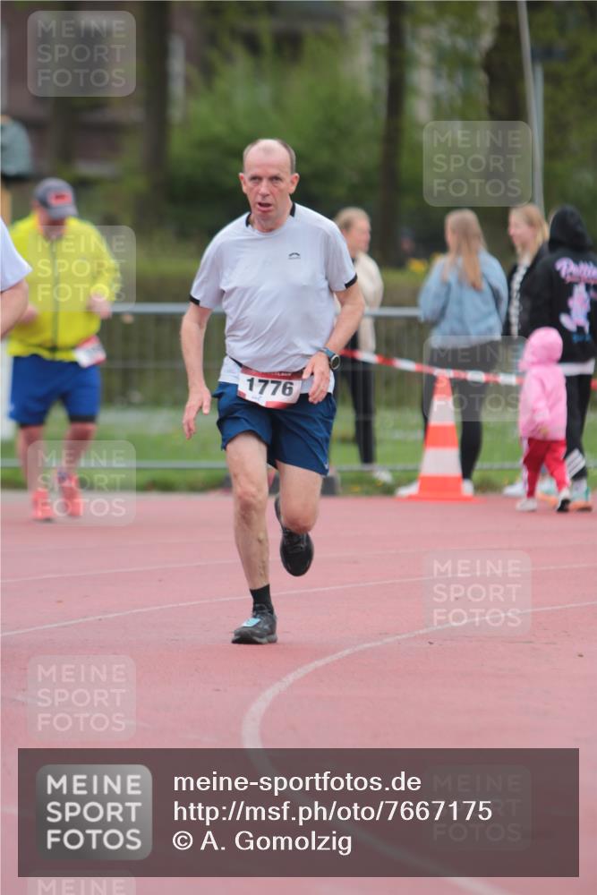 13.04.2025 - Hammer Lauf A. Gomolzig http://msf.ph/oto/7667175 13.04.2025 12:53:37 Ziel 153, 396, 558, 1064, 1590, 1776, 1812 meine-sportfotos.de