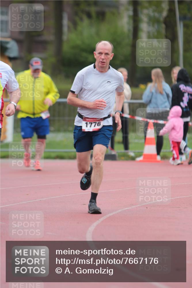 13.04.2025 - Hammer Lauf A. Gomolzig http://msf.ph/oto/7667176 13.04.2025 12:53:37 Ziel 153, 396, 558, 1064, 1590, 1776, 1812 meine-sportfotos.de