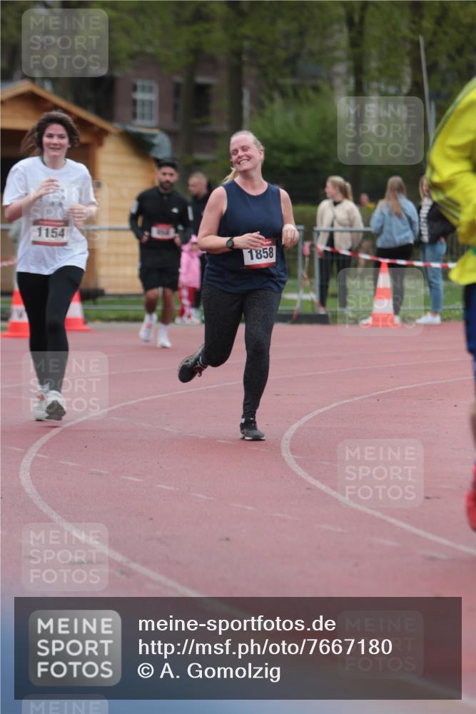 13.04.2025 - Hammer Lauf A. Gomolzig http://msf.ph/oto/7667180 13.04.2025 12:53:46 Ziel 218, 302, 396, 502, 1154, 1858, 1896 meine-sportfotos.de