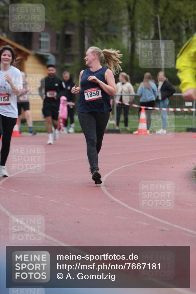 13.04.2025 - Hammer Lauf A. Gomolzig http://msf.ph/oto/7667181 13.04.2025 12:53:46 Ziel 218, 302, 396, 502, 1154, 1858, 1896 meine-sportfotos.de