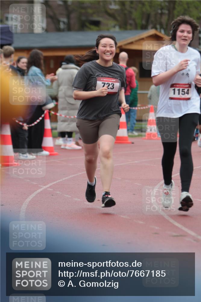 13.04.2025 - Hammer Lauf A. Gomolzig http://msf.ph/oto/7667185 13.04.2025 12:53:48 Ziel 218, 302, 502, 1154, 1858, 1896 meine-sportfotos.de